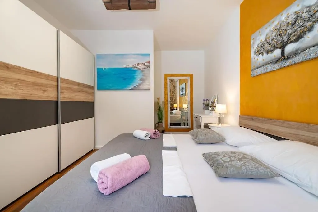Villa Marant Pridraga 0*,